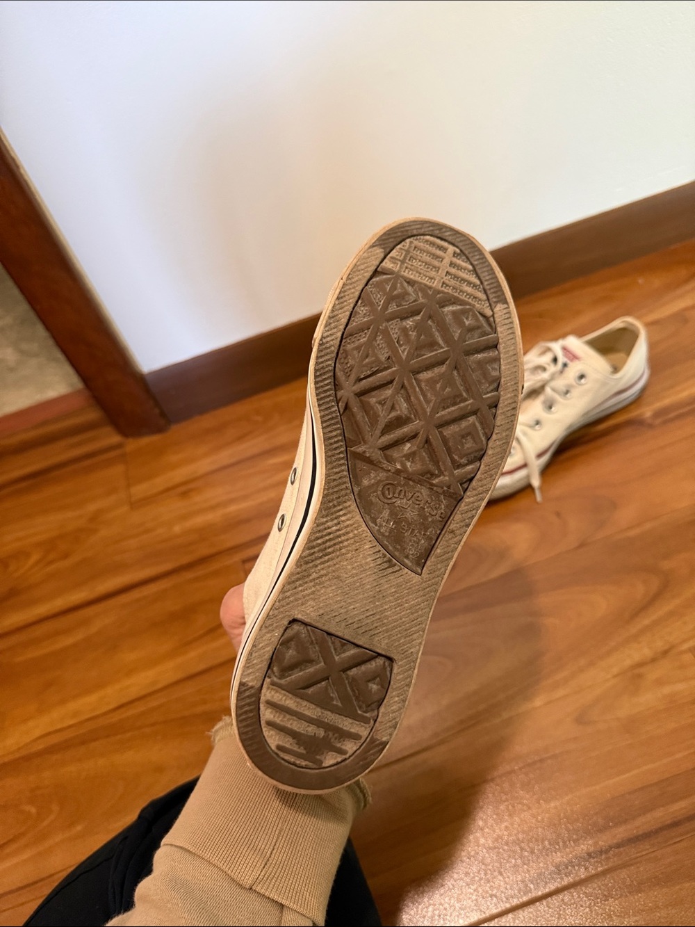 Converse Low-Top - Picture 2 of 3